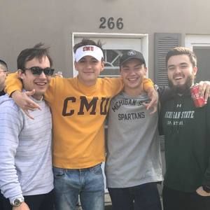 Meet your Posher, Hudson